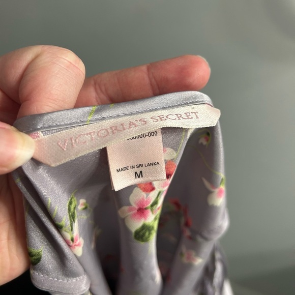 Vintage 90s Victoria's Secret Slip Nightgown - Picture 3 of 9